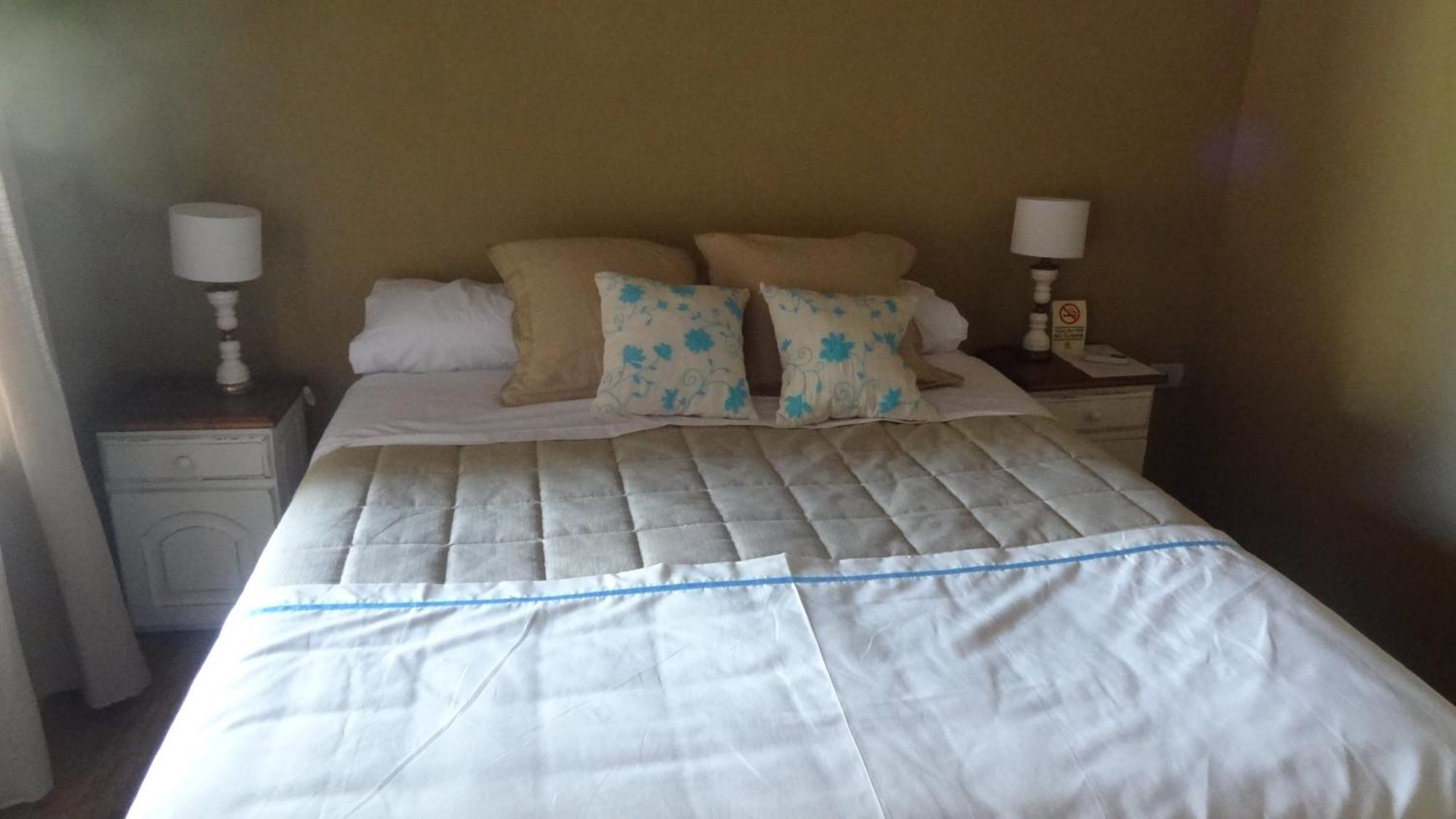 Tierra Mansa - Posada De Campo & Spa - Piscina Climatizada Hotel Marcos Paz Phòng bức ảnh