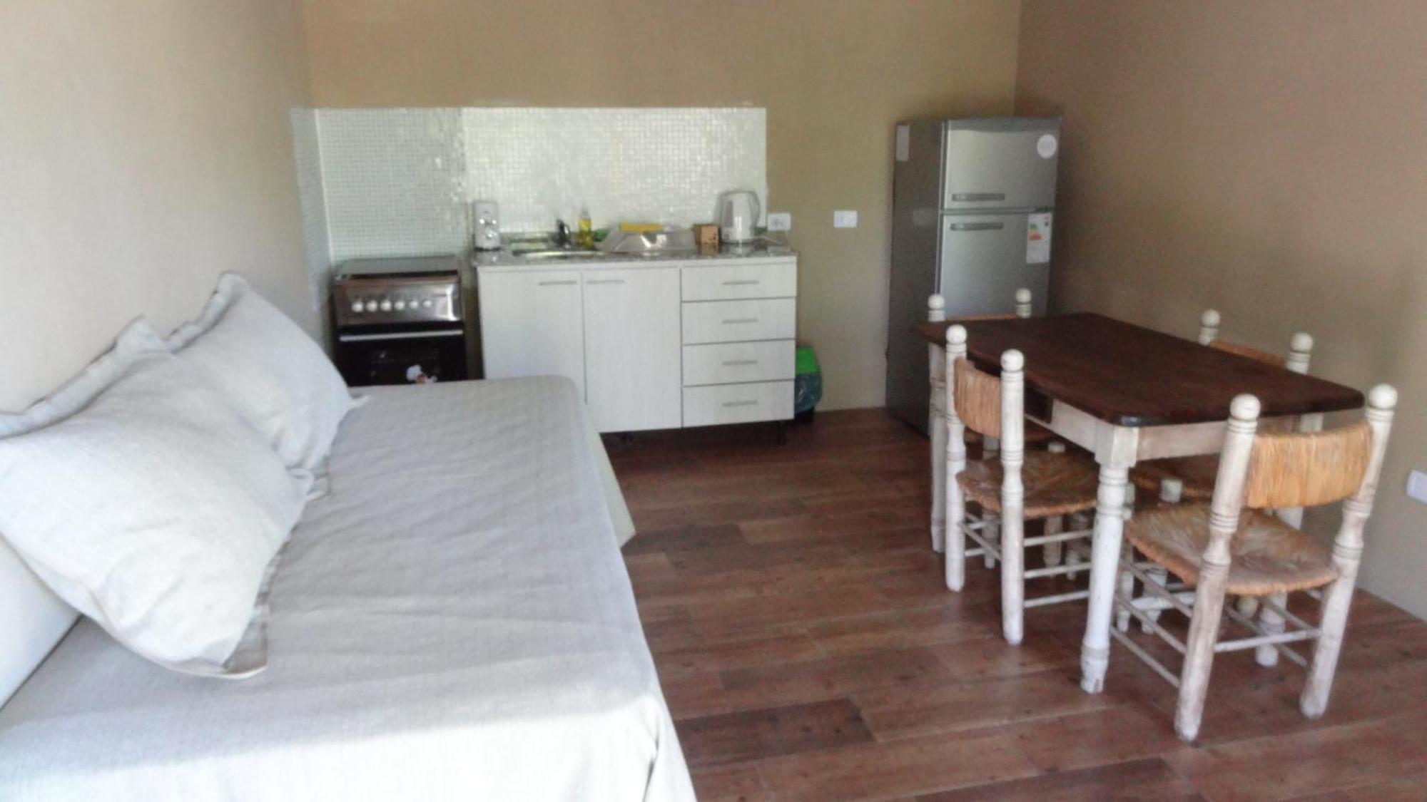 Tierra Mansa - Posada De Campo & Spa - Piscina Climatizada Hotel Marcos Paz Phòng bức ảnh