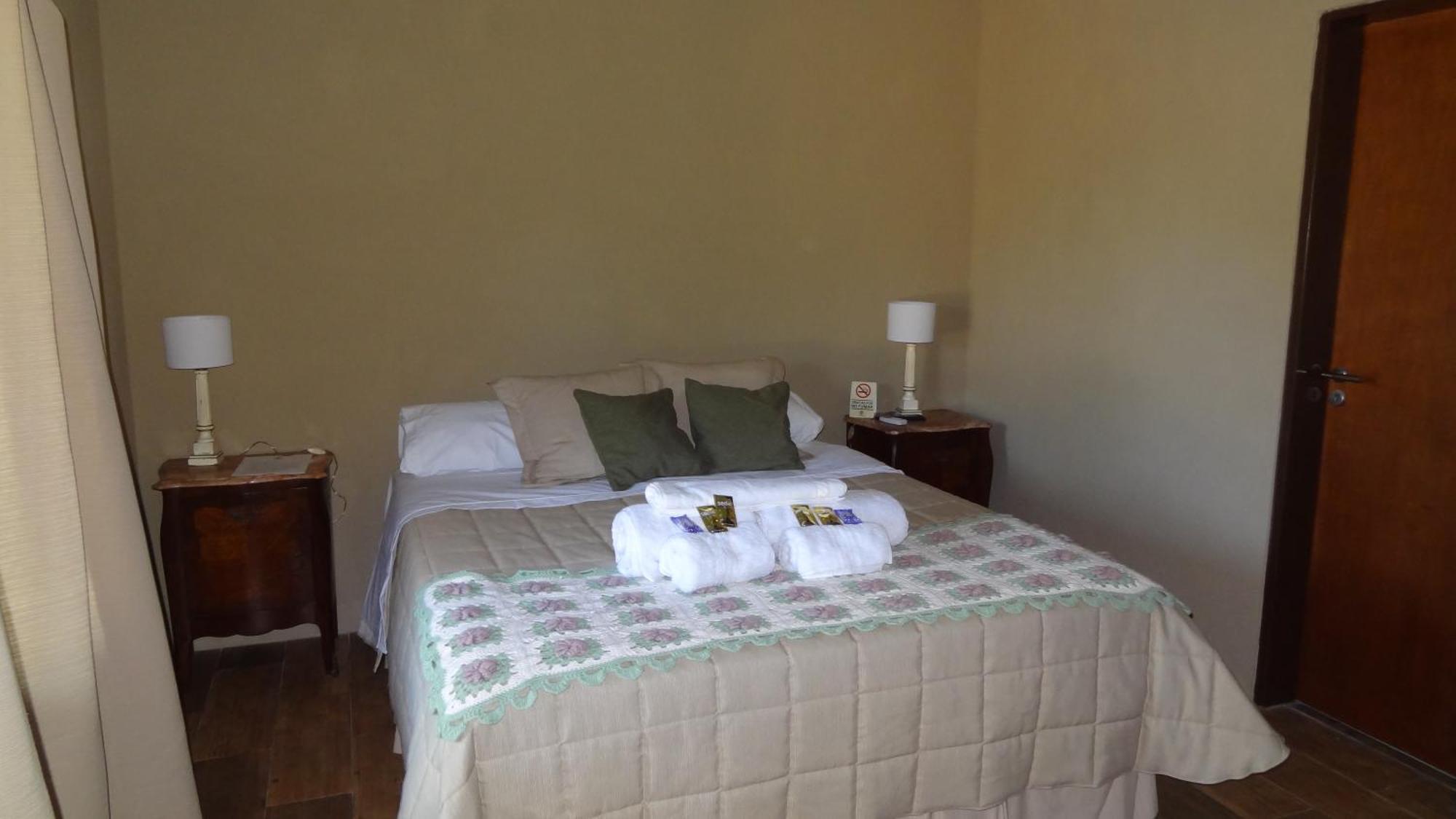 Tierra Mansa - Posada De Campo & Spa - Piscina Climatizada Hotel Marcos Paz Phòng bức ảnh