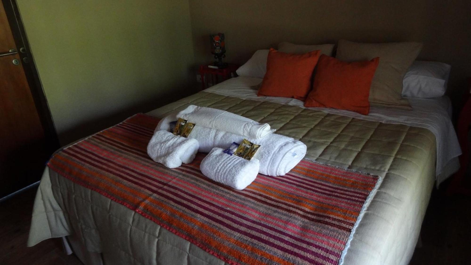 Tierra Mansa - Posada De Campo & Spa - Piscina Climatizada Hotel Marcos Paz Phòng bức ảnh
